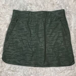 Orvis Skirt Skort Size XL Golf Tennis Pockets Built in Shorts Green Camo